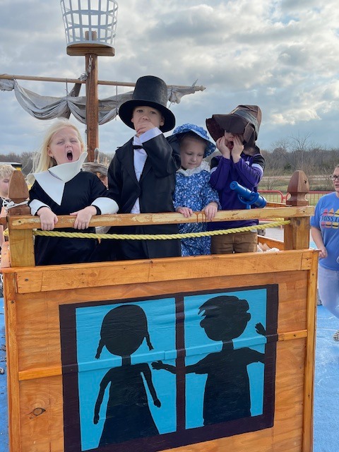 Kids on a pirate ship at a field trip